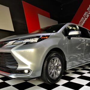 TOYOTA SIENNA XLE HYBRIDA 2021