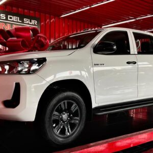 TOYOTA HILUX SR 2024