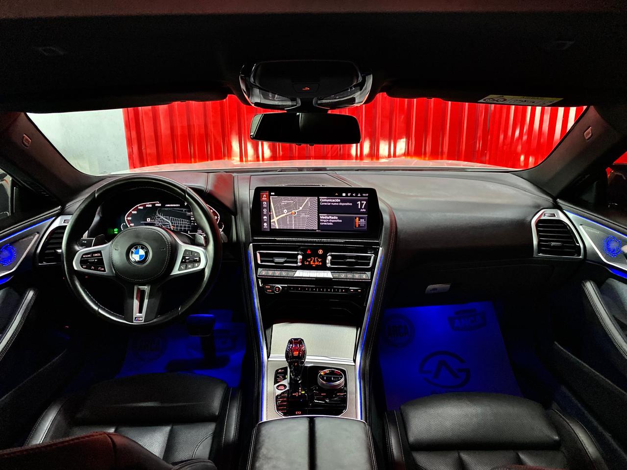 BMW M850i XDRIVE 2023 - Image 12