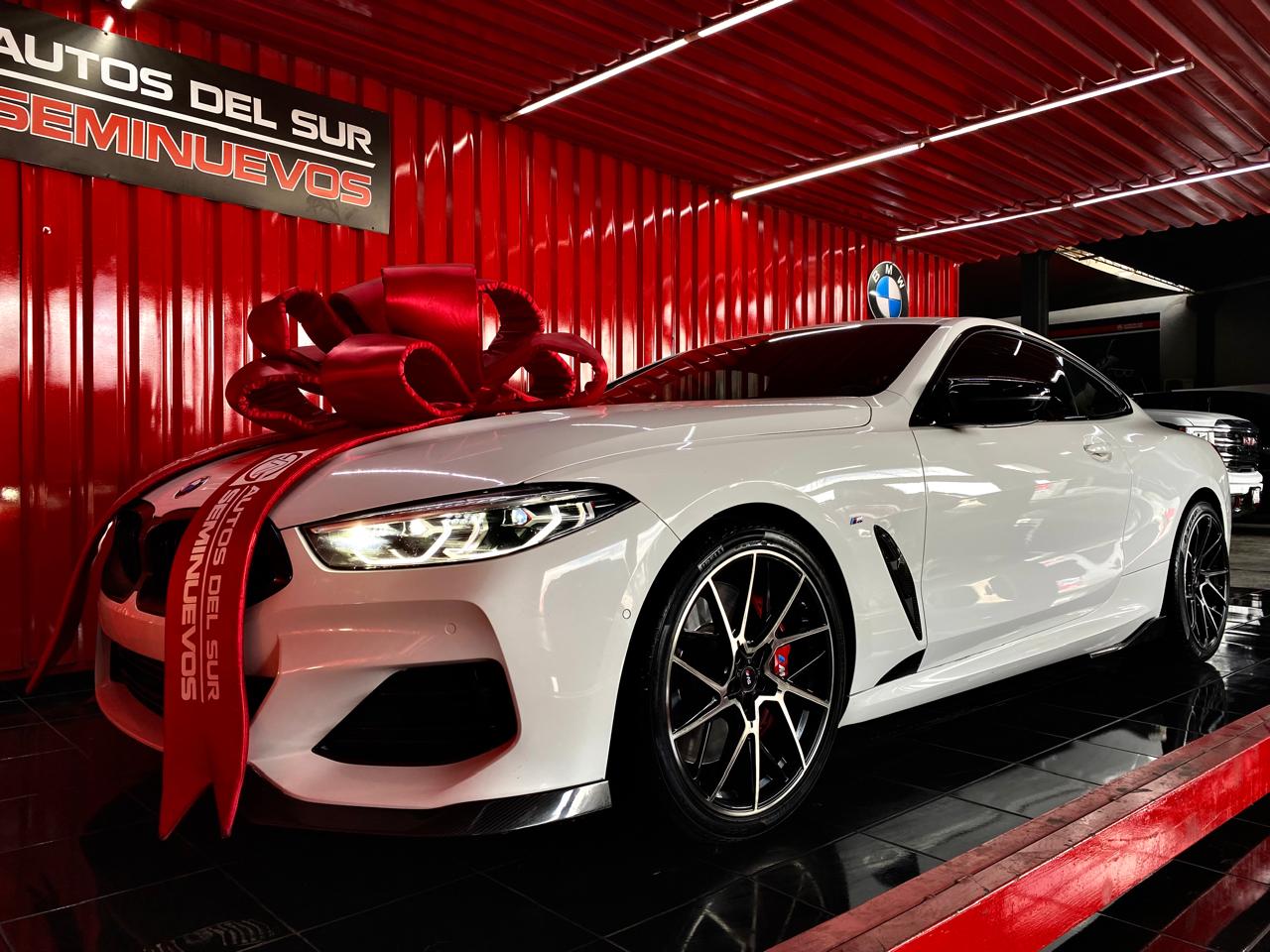 BMW M850i XDRIVE 2023 - Image 17