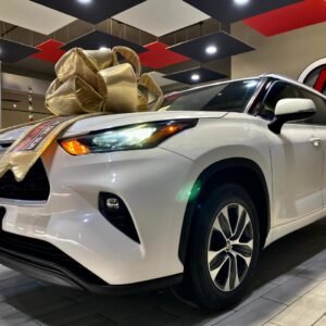 TOYOTA HIGHLANDER XLE 2021